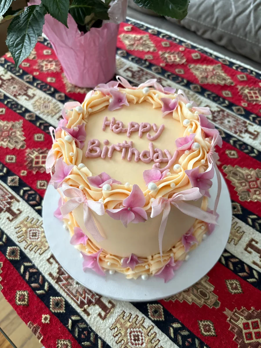 Armat Bakery - Bakeries & Cakes in Toronto