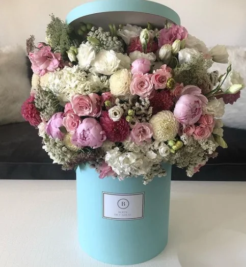 Boite De Cadeau - Gifts, Favors & Decor in Burbank