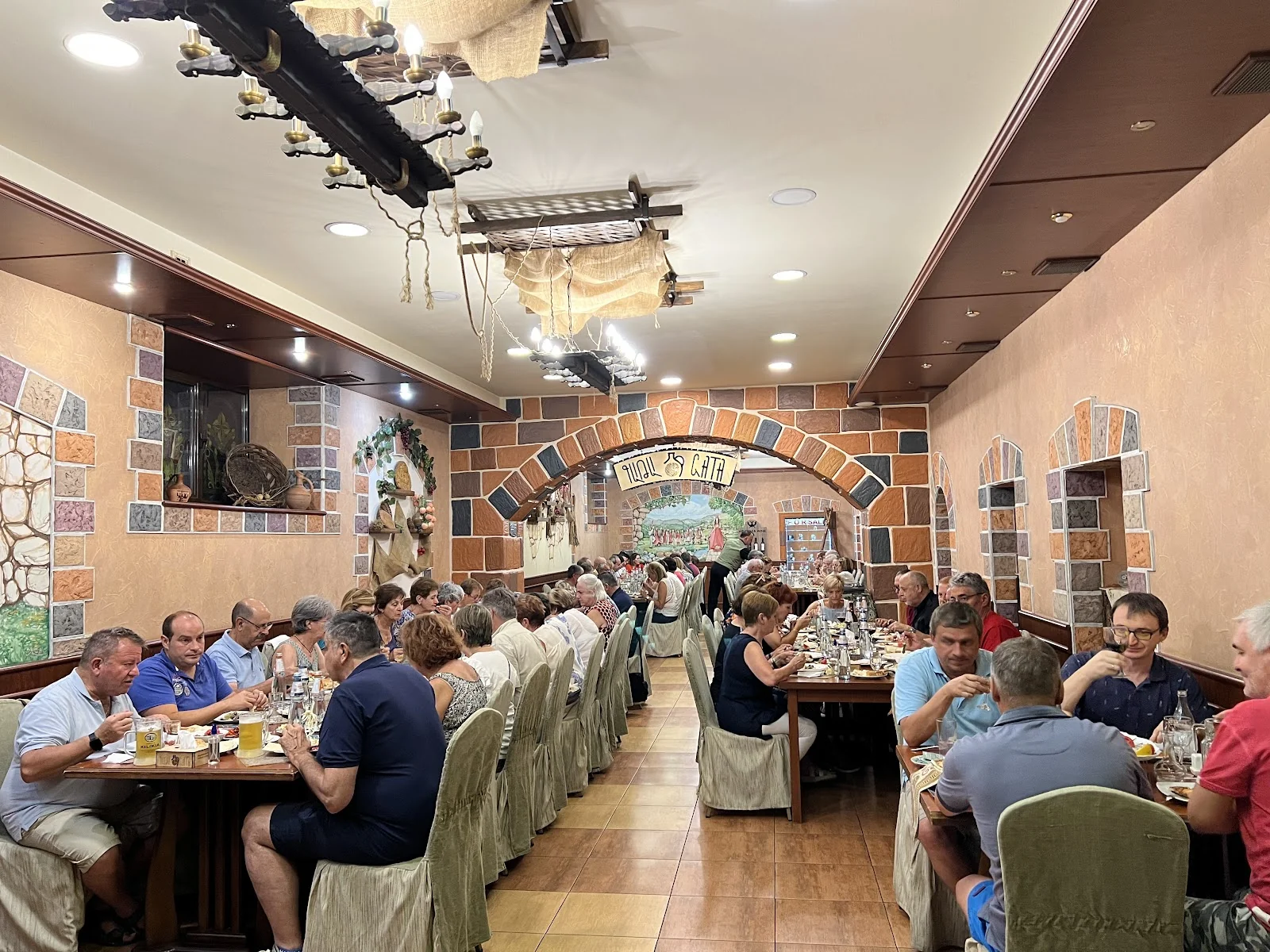 Gata Tavern