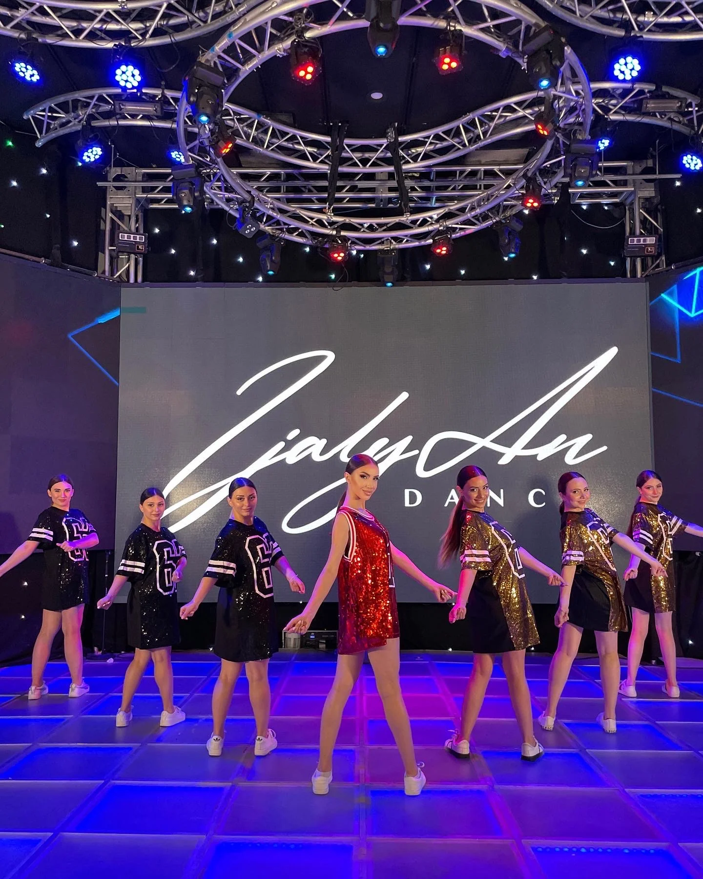 IjalyAn Dance Center