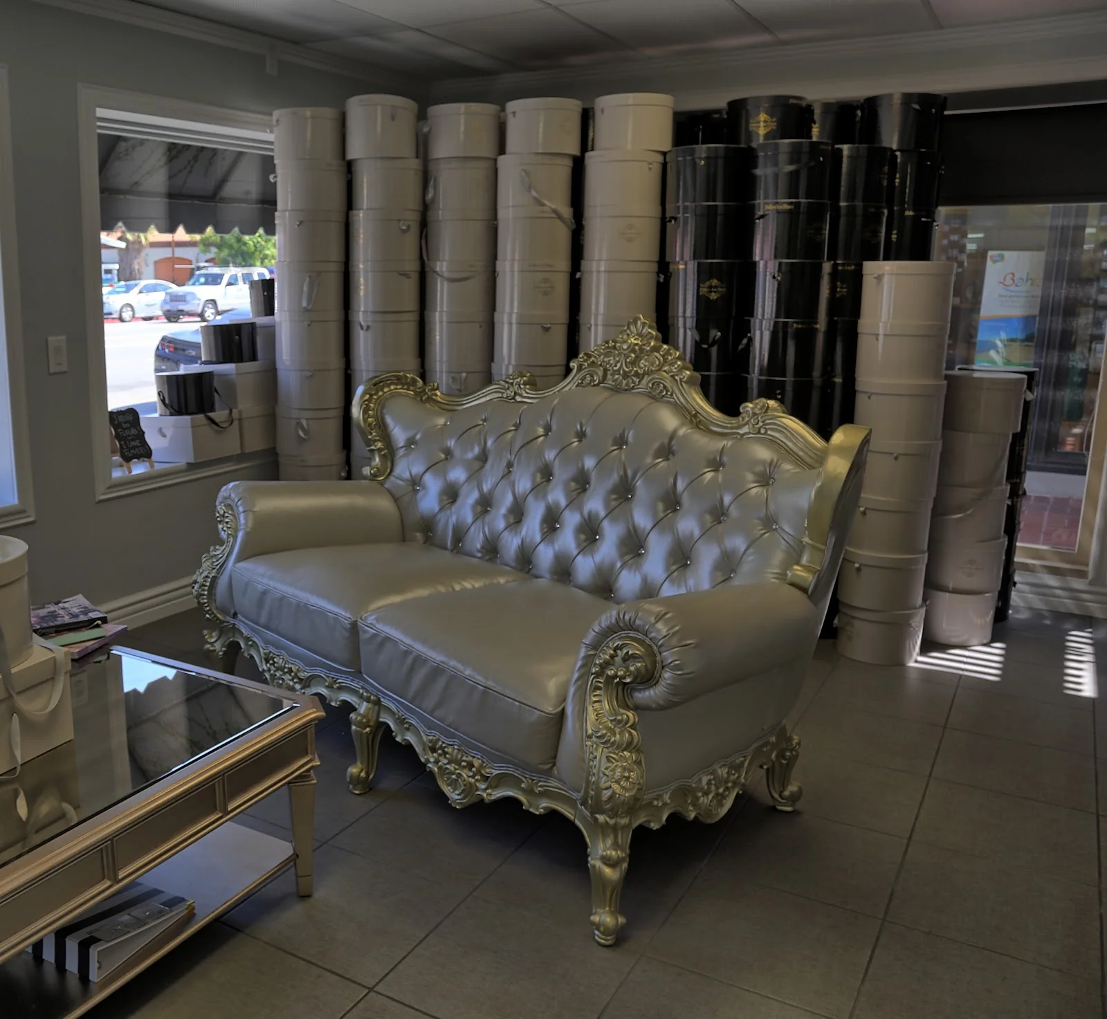 J'Adore Les Fleurs — Studio City