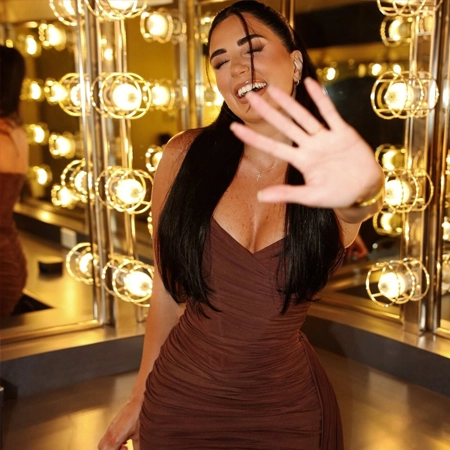 Sarina Cross - Singer in Los Angeles